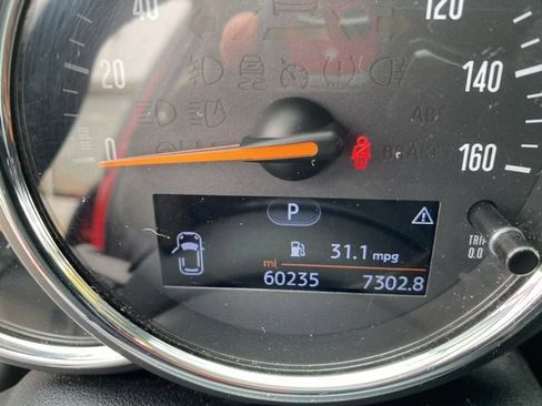 Used 2015 MINI Cooper 4-Door Hardtop image 21