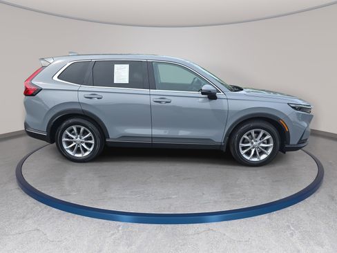 Used 2023 Honda CR-V EX-L image 4