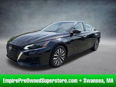 Used 2024 Nissan Altima 2.5 SV