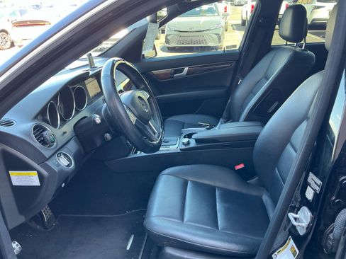 Used 2014 Mercedes-Benz C 250 Sedan image 14