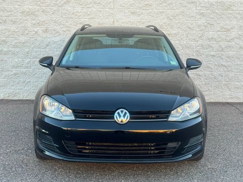 Used 2015 Volkswagen Golf TDI S FWD image 2