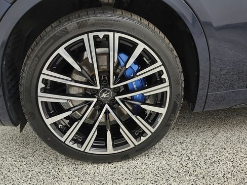 Used 2023 Maserati Grecale Modena AWD/4WD image 44