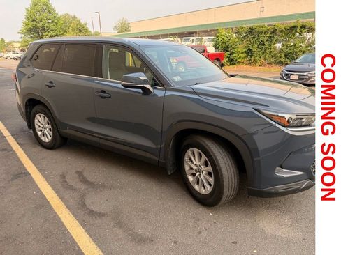 Used 2024 Toyota Grand Highlander AWD image 9