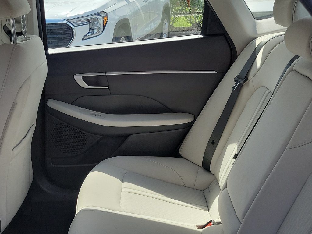 Used 2025 Hyundai Sonata SEL FWD image 9