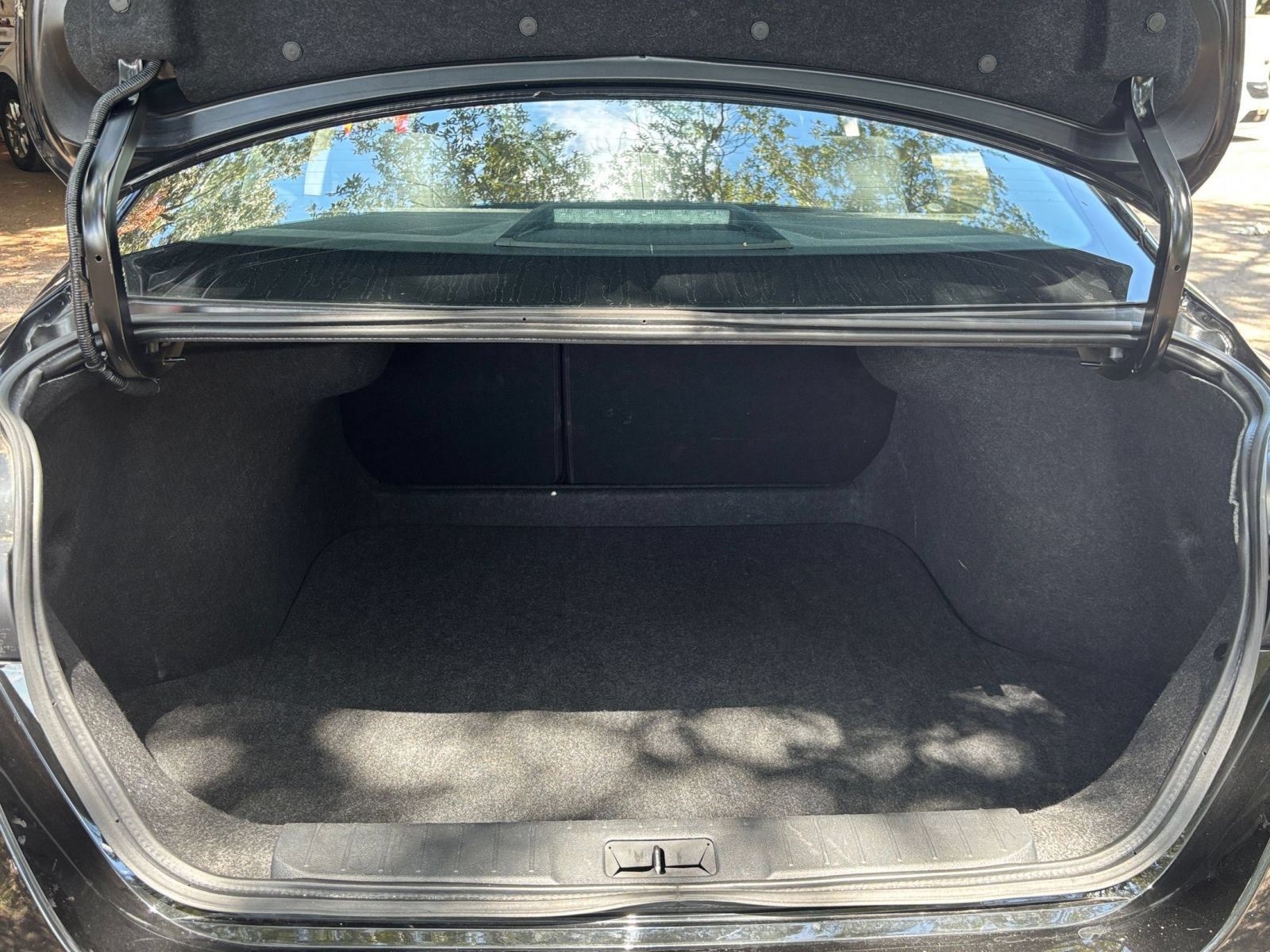 Used 2025 Nissan Sentra S FWD image 28