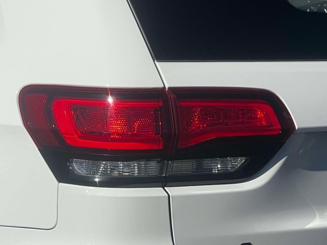 Used 2021 Jeep Grand Cherokee Laredo X AWD/4WD image 9