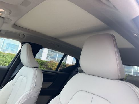 New 2026 Volvo XC40 B5 Ultra w/ Protection Package Premier AWD/4WD image 17