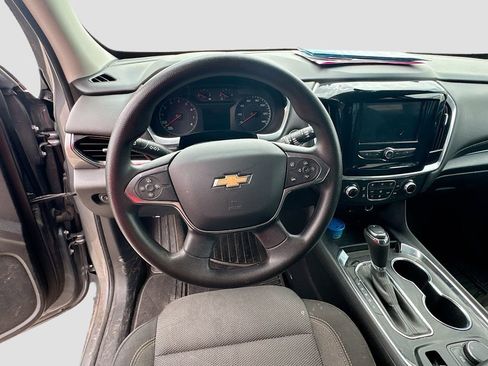 Used 2020 Chevrolet Traverse LS FWD image 14
