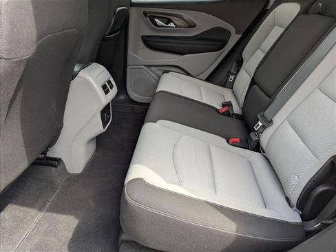 Used 2022 GMC Terrain SLE FWD image 18