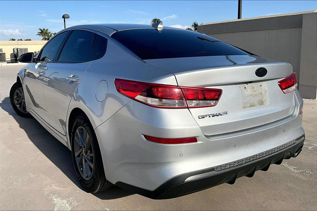 Used 2020 Kia Optima LX FWD image 4