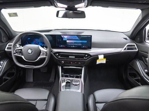 Certified 2025 BMW 330i xDrive Sedan w/ Premium Package image 10