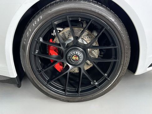Certified 2019 Porsche 911 Targa 4 GTS AWD/4WD image 31