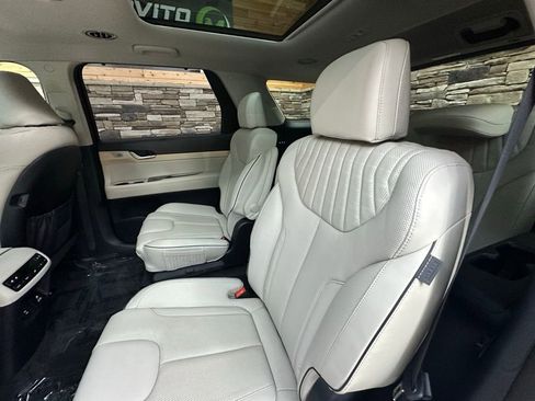 Used 2023 Hyundai Palisade Limited AWD/4WD image 30