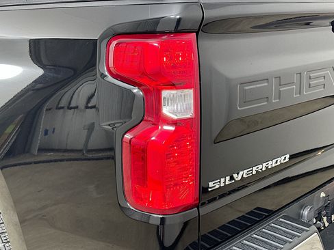 Used 2019 Chevrolet Silverado 1500 LT w/ All-Star Edition AWD/4WD image 39