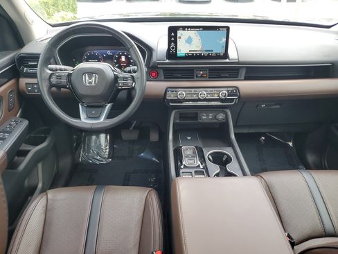 Used 2023 Honda Pilot Elite image 14