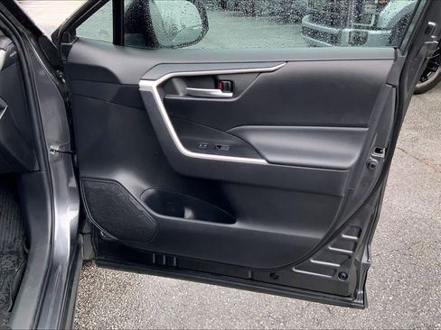 Used 2023 Toyota RAV4 XLE image 21