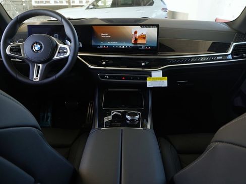 Used 2026 BMW X5 M60i AWD/4WD image 8