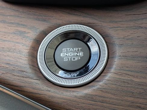 Certified 2022 Jeep Grand Cherokee L Summit w/ Advanced Protech Group IV AWD/4WD image 28