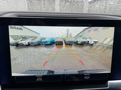 Used 2025 Chevrolet Silverado 2500 LT w/ Convenience Package image 4