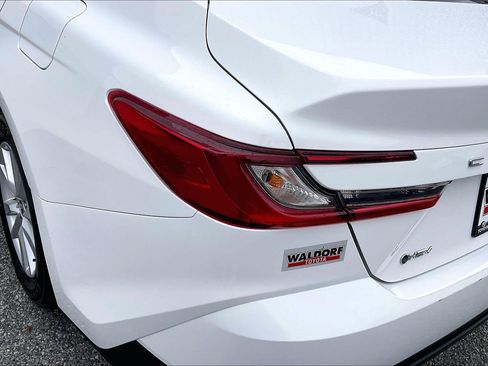 Used 2025 Toyota Camry LE FWD image 33
