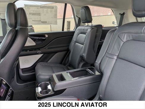 New 2025 Lincoln Aviator Reserve w/ Equipment Group 201A image 13