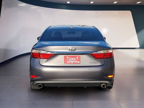 Used 2014 Lexus ES 350 w/ Luxury Package FWD image 4