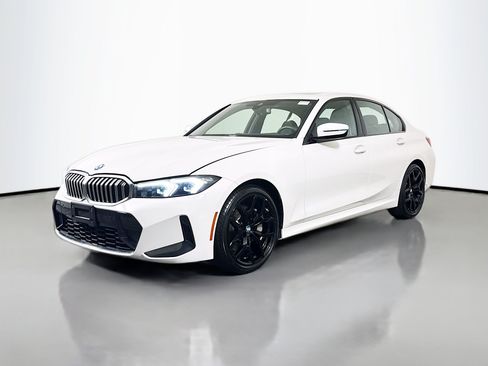 Used 2026 BMW 330i Sedan RWD image 4