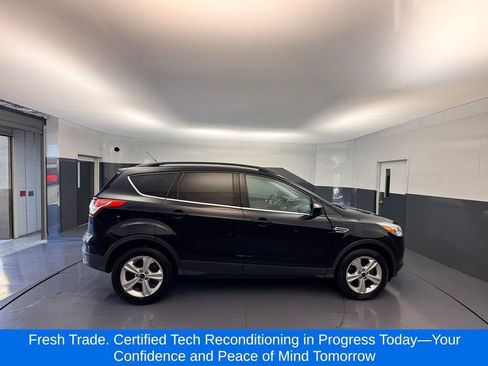 Used 2016 Ford Escape SE w/ Equipment Group 201A image 5