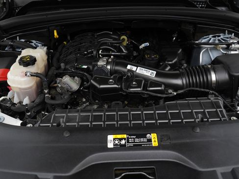 Used 2023 Jeep Grand Cherokee Limited w/ Luxury Tech Group II image 27