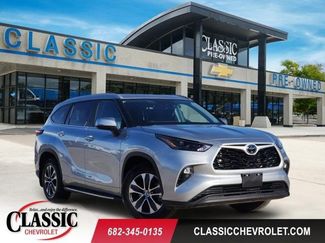 Used 2024 Toyota Highlander XLE 360° Tour