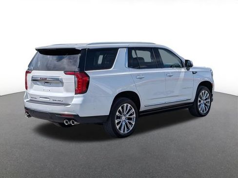 Used 2023 GMC Yukon Denali w/ Denali Reserve Package AWD/4WD image 3