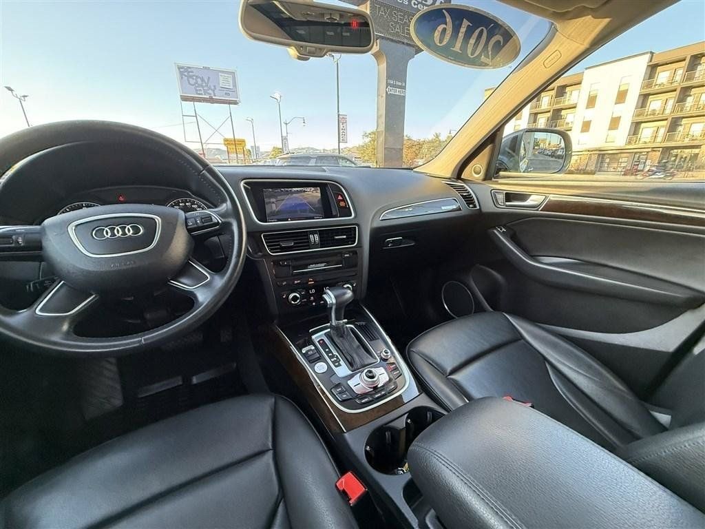 Used 2016 Audi Q5 2.0T Premium Plus w/ Technology Package AWD/4WD image 34