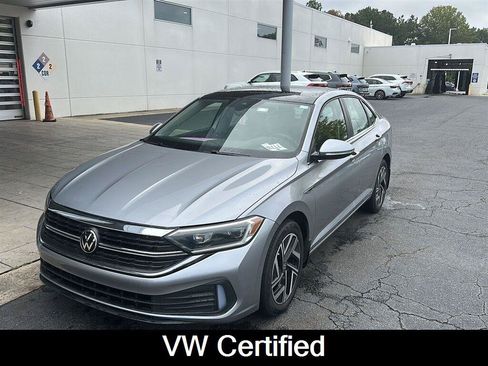 Used 2023 Volkswagen Jetta SEL FWD image 1