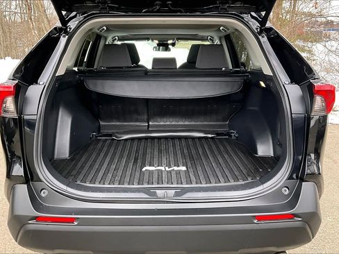 Certified 2024 Toyota RAV4 XLE w/ Convenience Package image 30