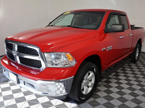 Used 2018 RAM 1500 Classic SLT RWD image 4