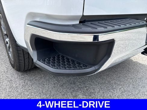 Used 2024 Chevrolet Silverado 1500 LT AWD/4WD image 22