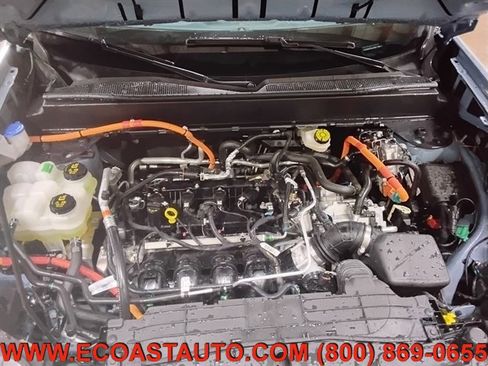 Used 2025 Ford Maverick Lariat w/ 4K Tow Package AWD/4WD image 9