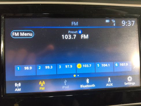 Used 2025 Nissan Versa S w/ Trunk Package FWD image 25