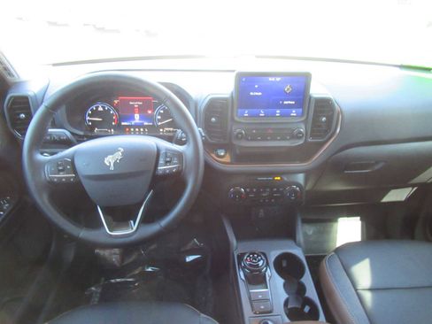 Used 2024 Ford Bronco Sport Outer Banks w/ Tech Package AWD/4WD image 19
