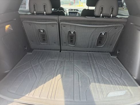 Used 2022 Chevrolet TrailBlazer RS w/ Sun and Liftgate Package FWD image 31