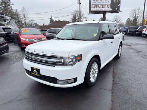 Used 2018 Ford Flex SEL w/ Equipment Group 202A image 2