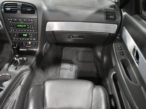Used 2002 Ford Thunderbird image 21