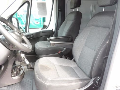 Used 2023 RAM ProMaster 3500 FWD image 9