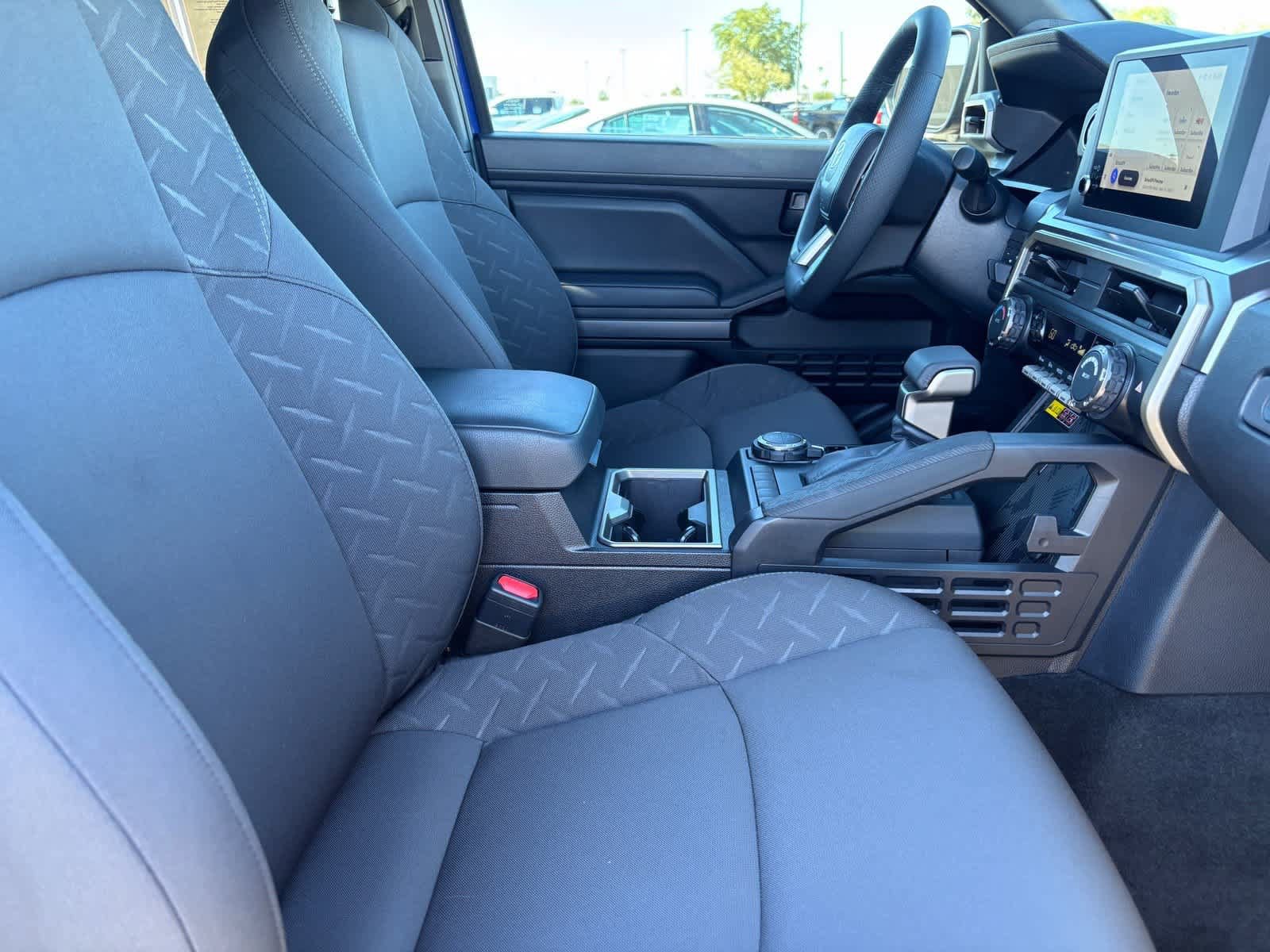 Used 2025 Toyota Tacoma SR5 AWD/4WD image 12