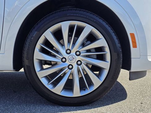 Certified 2025 Buick Envision Avenir image 12