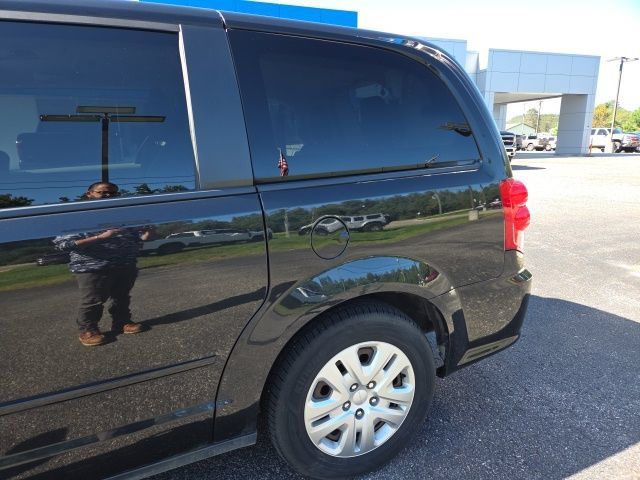 Used 2017 Dodge Grand Caravan SE w/ Power Window Group FWD image 33