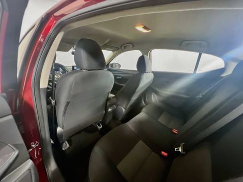 Used 2024 Nissan Sentra SV FWD image 17