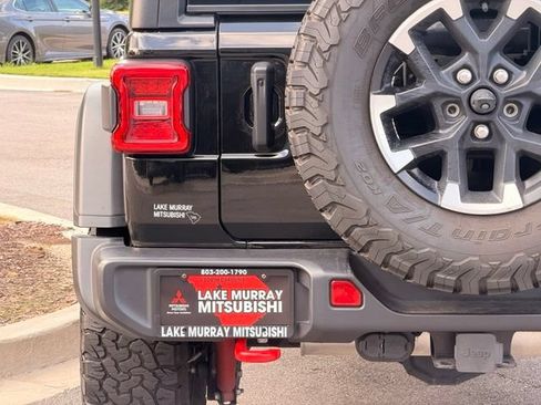 Used 2025 Jeep Wrangler Unlimited Rubicon AWD/4WD image 12