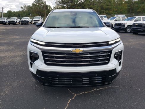 New 2026 Chevrolet Traverse High Country w/ LPO, Floor Liner Package image 7