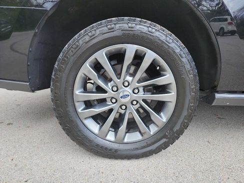 Used 2020 Ford Expedition Limited image 9